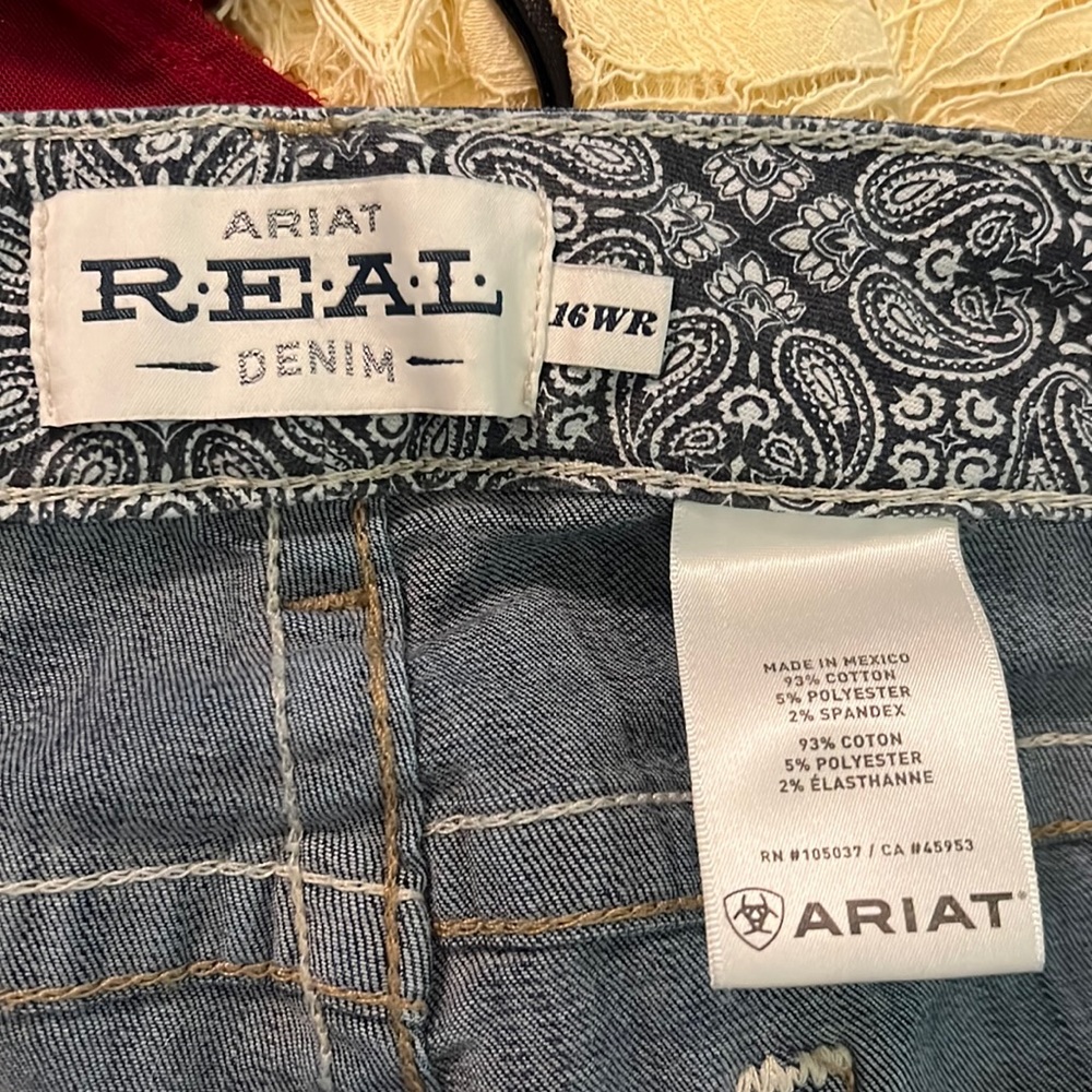 Excellent condition womens Arita boot cut jeans